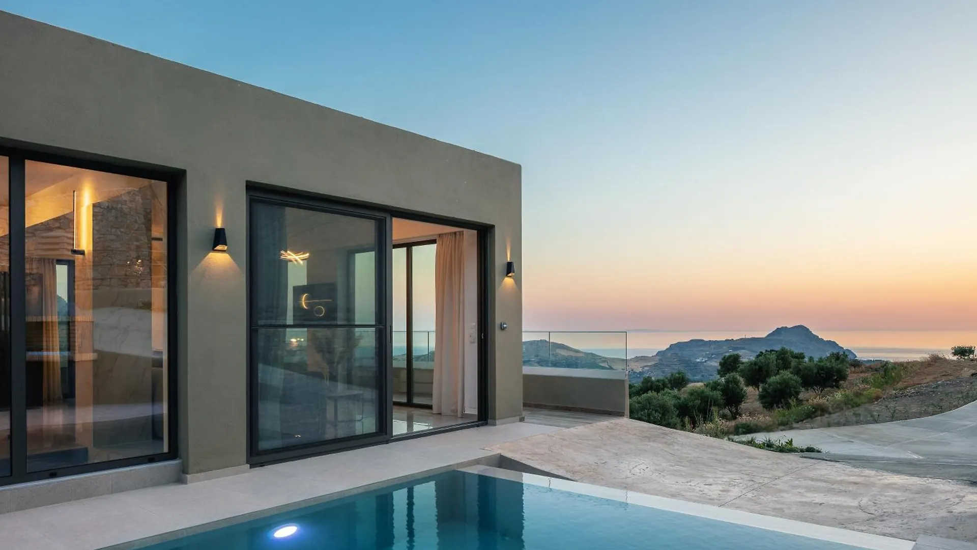 Sigma Villa, Private Swimming Pool Garden, Panoramic Sunset Rethymno Villa